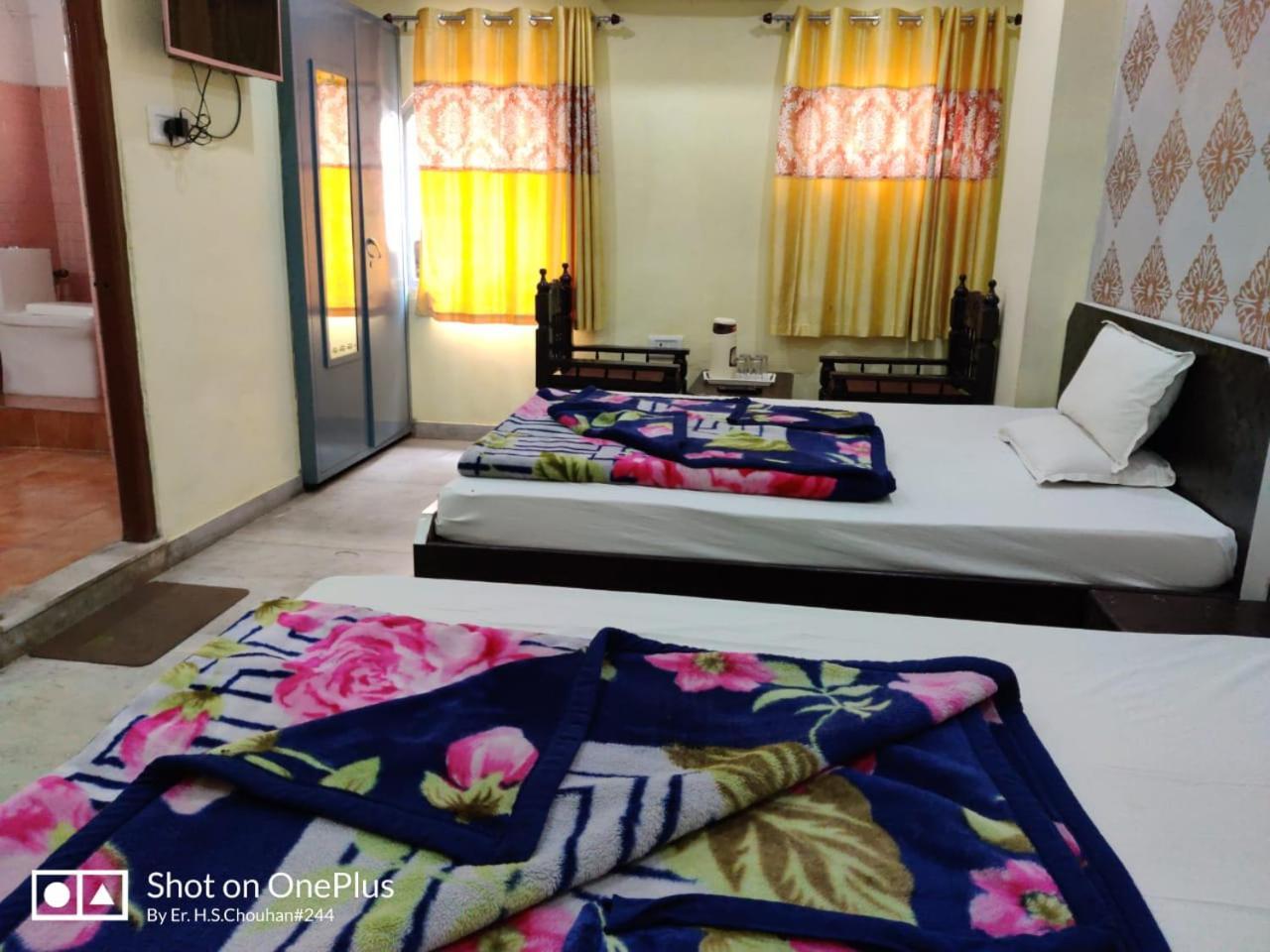 Hotel Gokul Palace Udaipur Esterno foto