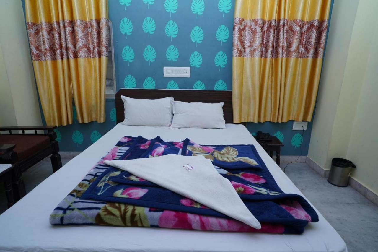 Hotel Gokul Palace Udaipur Esterno foto