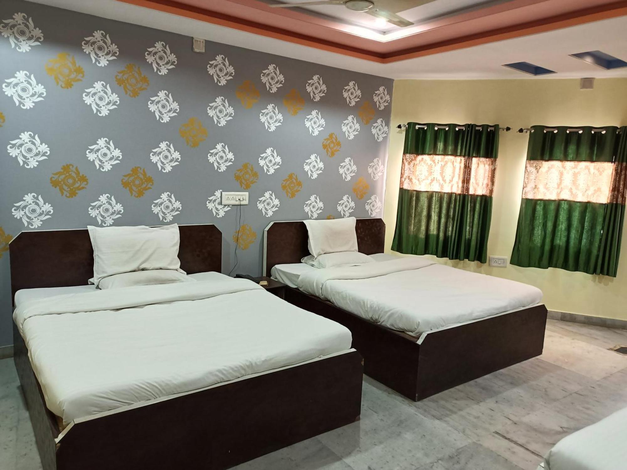 Hotel Gokul Palace Udaipur Esterno foto